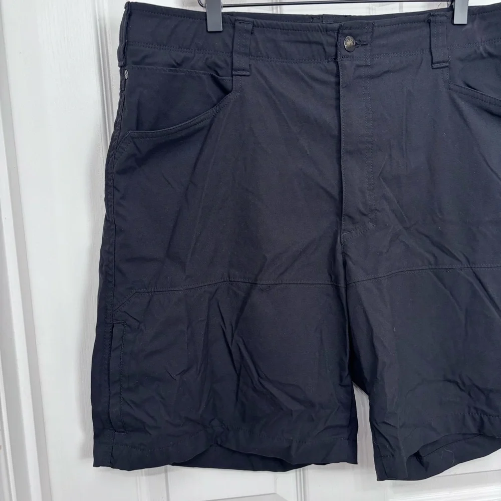 Black Performance Shorts | Wrangler Size 38